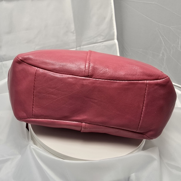 Authentic Coach Chelsea Pink Gaucho Leather Small Zip Bag 45823 in Ginger Beet - Picture 14 of 14